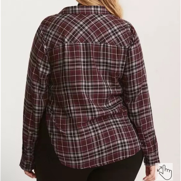 ✨torrid multicolor plaid lace inset button down camp shirt✨ - Picture 2 of 11